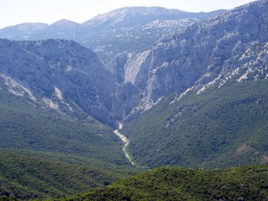 Passo Genna Silana'daki dağ manzarası, Sardunya, İtalya
