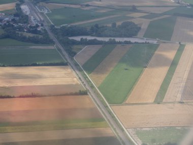 Yüzsüz. Tarım arazisinin havadan görünüşü