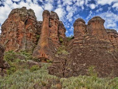 Brezilya, Ponta Grossa şehrindeki Vila Velha Eyalet Parkı benzersiz ıslık teçhizatlarıyla ünlüdür..