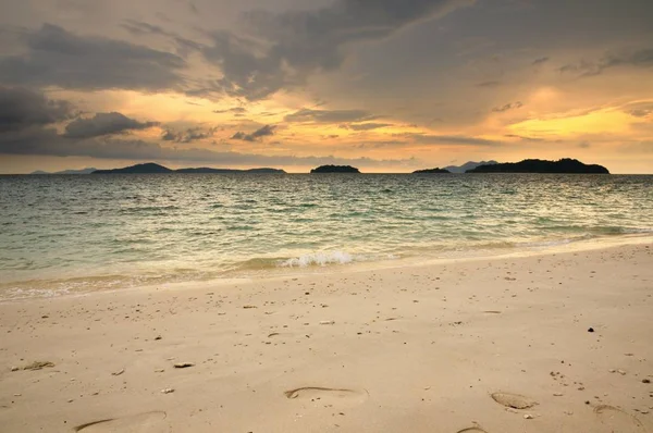 Sunset Tropical Sandy Beach Koh Chang Island Thailand — Stock Photo, Image