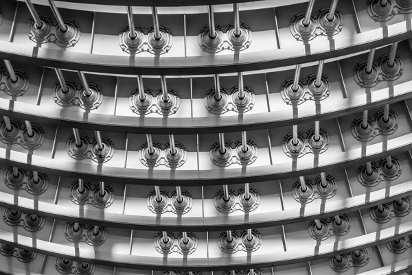 destekleyici çelik yapılar Toyko Uluslararası Forumu