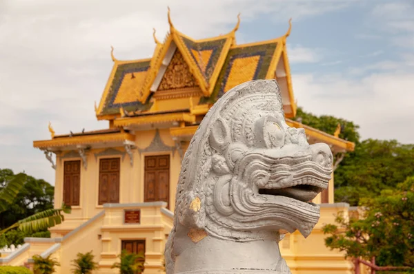 Kraliyet Sarayı heykelin ayrıntı, Phnom Penh