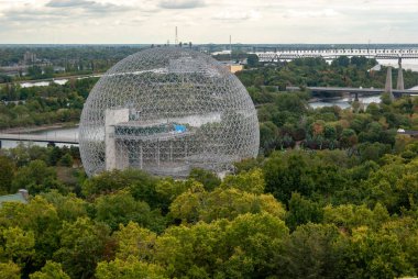 Monetral - Buckminster-Fullerine molekül içinde Biyosfer