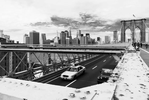 Манхэттен Бруклинского Моста Желтое Такси Переднем Плане — стоковое фото