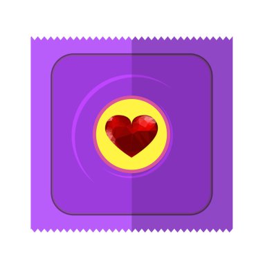 Beyaz arka plan üzerinde izole kırmızı kalpli pembe prezervatif Wpapper