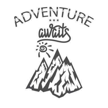 Seyahat, Keşif, Yürüyüş, Macera Turizmi ve Keşif Konsepti. Yolculuk için Motivasyon. Dağ Zirvesi Simgesi.