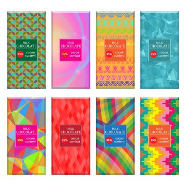 Beyaz arka planda izole edilmiş Farklı Sütlü Çikolata seti. Tatlı Yemek Koleksiyonu. Paket Yapılandır