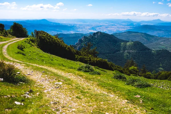 Зеленые Поля Горы Красивые Долины Этой Прекрасной Точки Зрения Санто Стоковая Картинка
