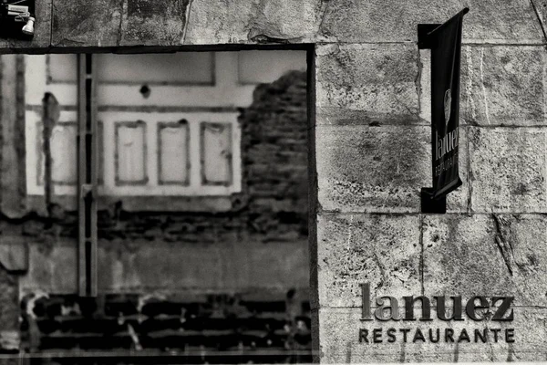 Pamplona 'da La Nuez adlı efsanevi restoranın yıkımı