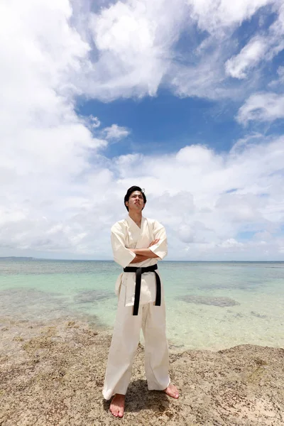 Asiatische Mann Auf Die Strand — Stockfoto