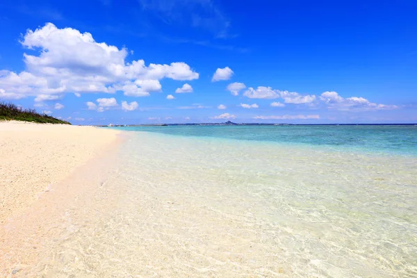 冲绳美丽海滩的照片 — 图库照片