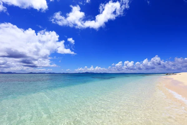 Modrá Obloha Moře Okinawa — Stock fotografie