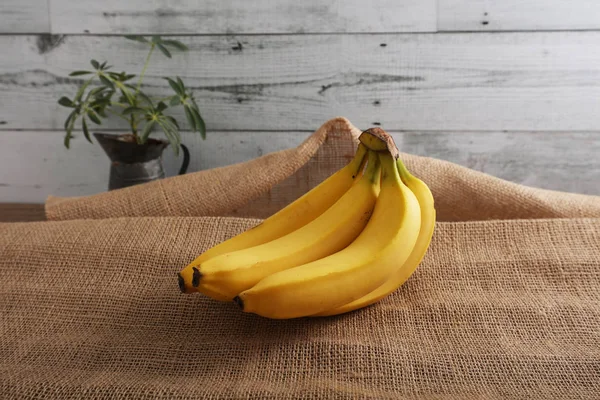 Ramo Plátanos — Foto de Stock