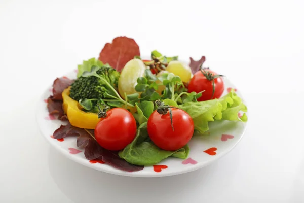 Sağlıklı Lezzetli Taze Sebze Salatası — Stok fotoğraf