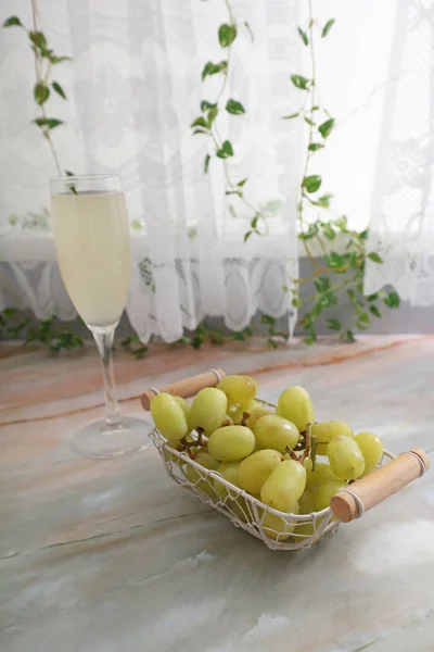 Fruta Fresca Com Copo Vinho — Fotografia de Stock