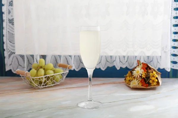 Fruta Fresca Com Copo Vinho — Fotografia de Stock