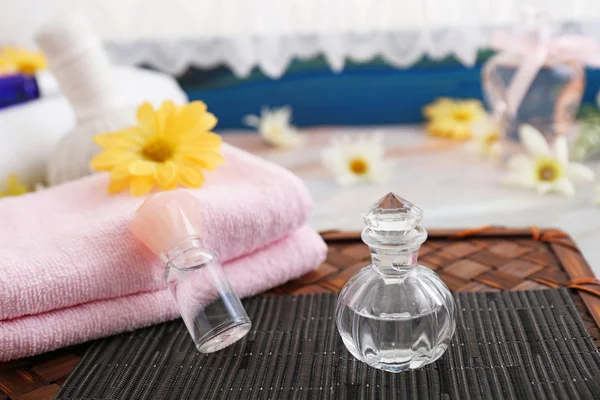 Bottles Essential Oil Table — Stock Photo, Image