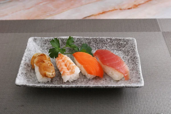 Läcker Japansk Mat Sushi — Stockfoto