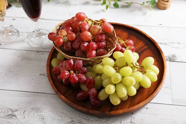 Frutas Frescas Vinho Mesa Jantar — Fotografia de Stock