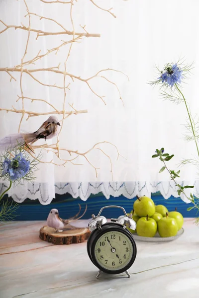 Masaüzerinde Retro çalar saat