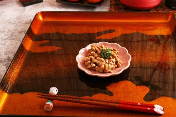 Ιαπωνική Κουζίνα Ζυμωμένη Σόγια Ένα Πιάτο — Φωτογραφία Αρχείου