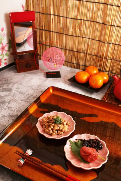 Νόστιμη Ιαπωνική Κουζίνα Ξύλινο Δίσκο — Φωτογραφία Αρχείου