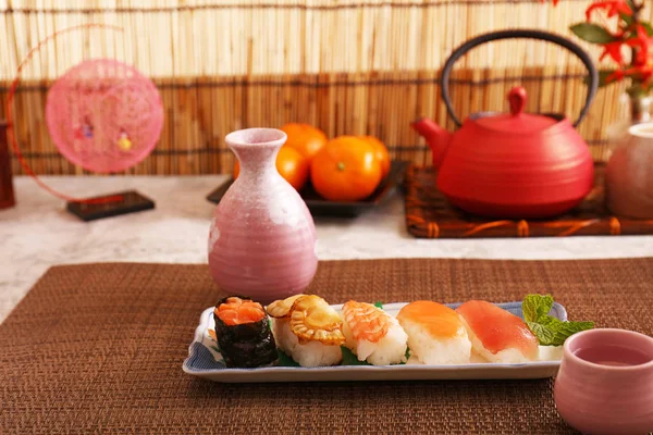 Delicious Japanese Cuisine Sushi Sake — Stock Photo, Image