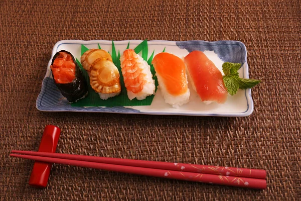 Masakan Jepang Lezat Sushi Piring — Stok Foto
