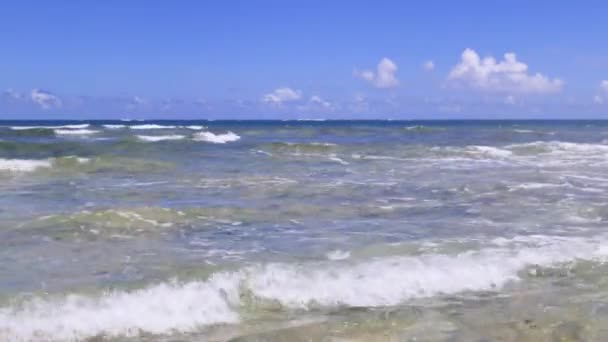 Blauwe Lucht Zee Van Okinawa — Stockvideo