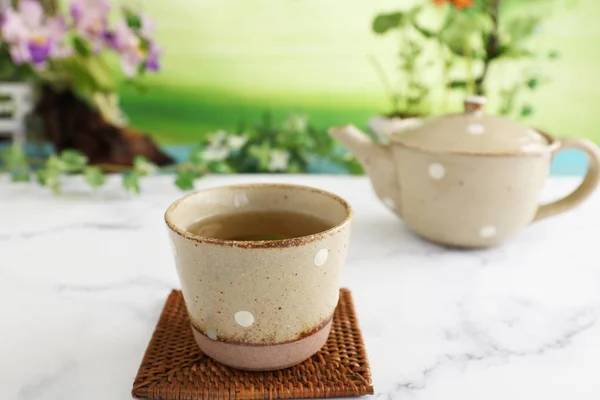 Чашка Зеленого Чая Столе — стоковое фото