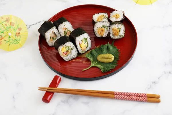 Masakan Tradisional Jepang Sushi Gulung — Stok Foto