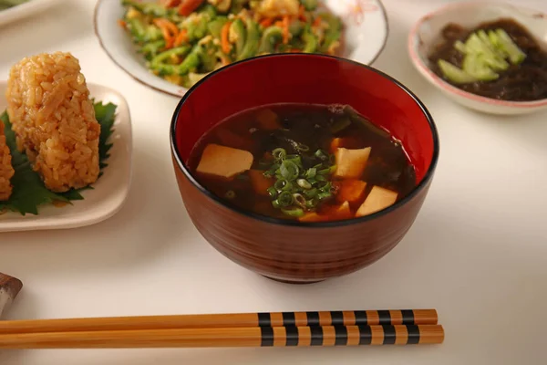 Heerlijke Japanse Keukens Geïsoleerd Witte Achtergrond Stockfoto