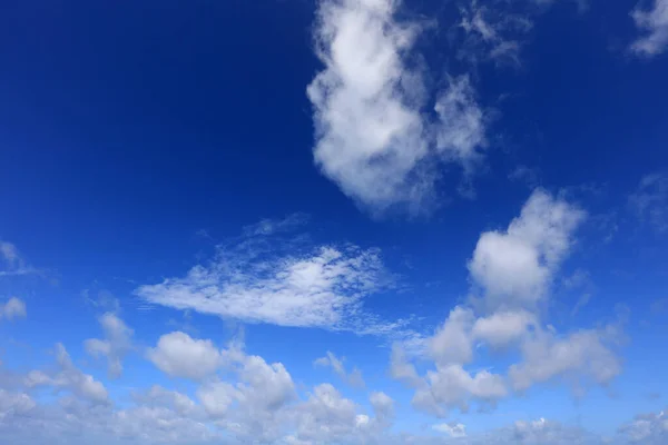 Ciel Bleu Nuages Blancs Okinawa — Photo