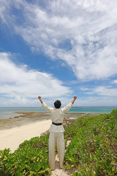 Man Who Relaxes Beach — Stock Photo, Image