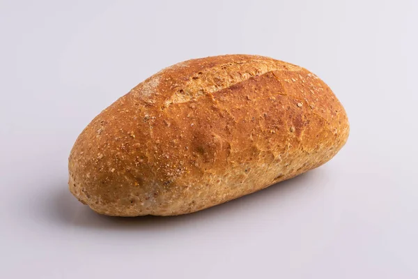 Bun Pełnoziarnistych Francuskiego Chleba Tradycyjny Brazylijski Chleb Białym Tle — Zdjęcie stockowe