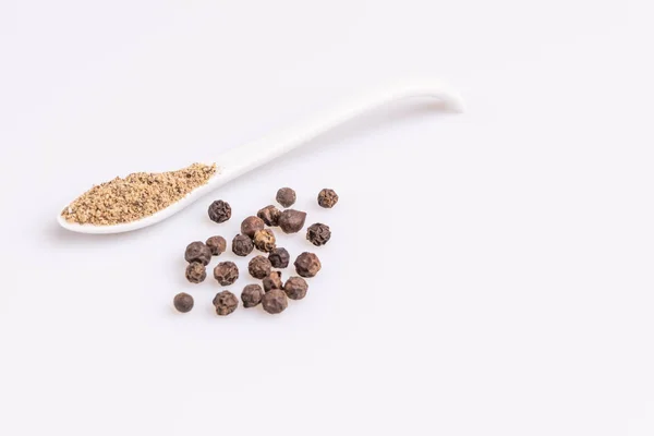 Black Pepper White Spoon Isolated White Background — Stock Photo, Image