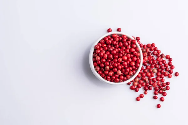 White Bowl Pink Pepper Brazil Pepper Rose Pepper Schinus Terebinthifolius — Stock Photo, Image