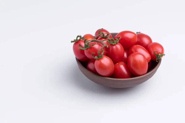 Ramo Uva Pomodoro Ciliegia Mucchio Pomodori Bacca Rossa Una Ciotola — Foto Stock