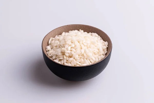 Arroz Risotto Italiano Bol Cerámica Marrón Sobre Fondo Blanco — Foto de Stock