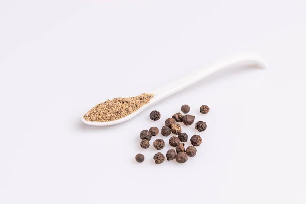 Black Pepper White Spoon Isolated White Background — Stock Photo, Image