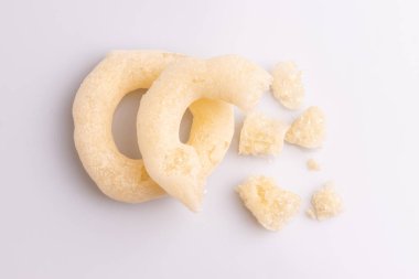 Beyaz arka plan üzerinde Mısır Yüzükler