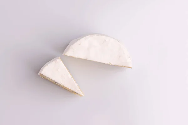 Felülnézet Kék Sajt Fehér Felület Elszigetelt Fehér Háttér Gorgonzola Camembert — Stock Fotó