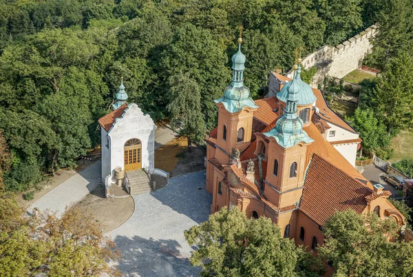 View Baroque Saint Lawrence Church Prague — Stock Photo, Image