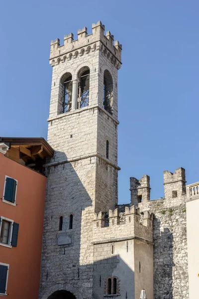 Πύλη Της Πόλης San Michele Στην Riva Της Ιταλίας — Φωτογραφία Αρχείου