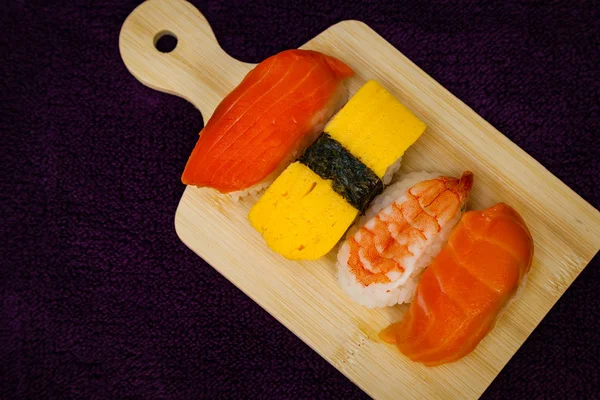 Delicioso Con Sushi Comida Japonesa — Foto de Stock