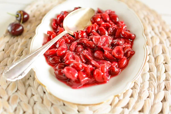 Compota Cereza Recién Cocida Una Taza —  Fotos de Stock