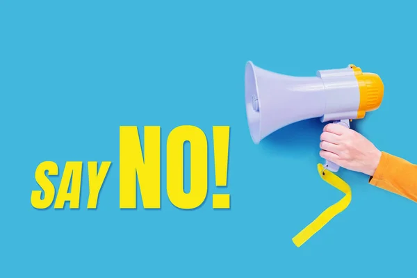 Katakanlah Tidak Ada Tanda Dan Megafon Tangan Pada Biru Poster — Stok Foto