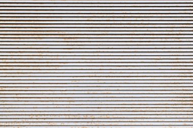 Açık desenli yatay çizgiler, eski güneşlikler