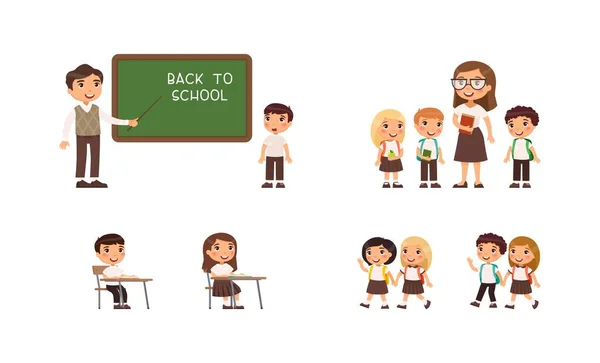 小さな子供や教師 黒板の近くに立っている陽気なクラスメート 子供たちは学校に行き 学校の机に座る 学校の黒板に挨拶する 学校に戻るというコンセプト 漫画のキャラクター フラットベクトルイラストセット — ストックベクタ