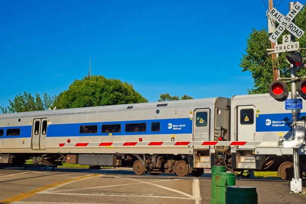 Peekskill Września 2018 Pociąg Pasażerski Nowym Jorku Metra North Railroad — Zdjęcie stockowe